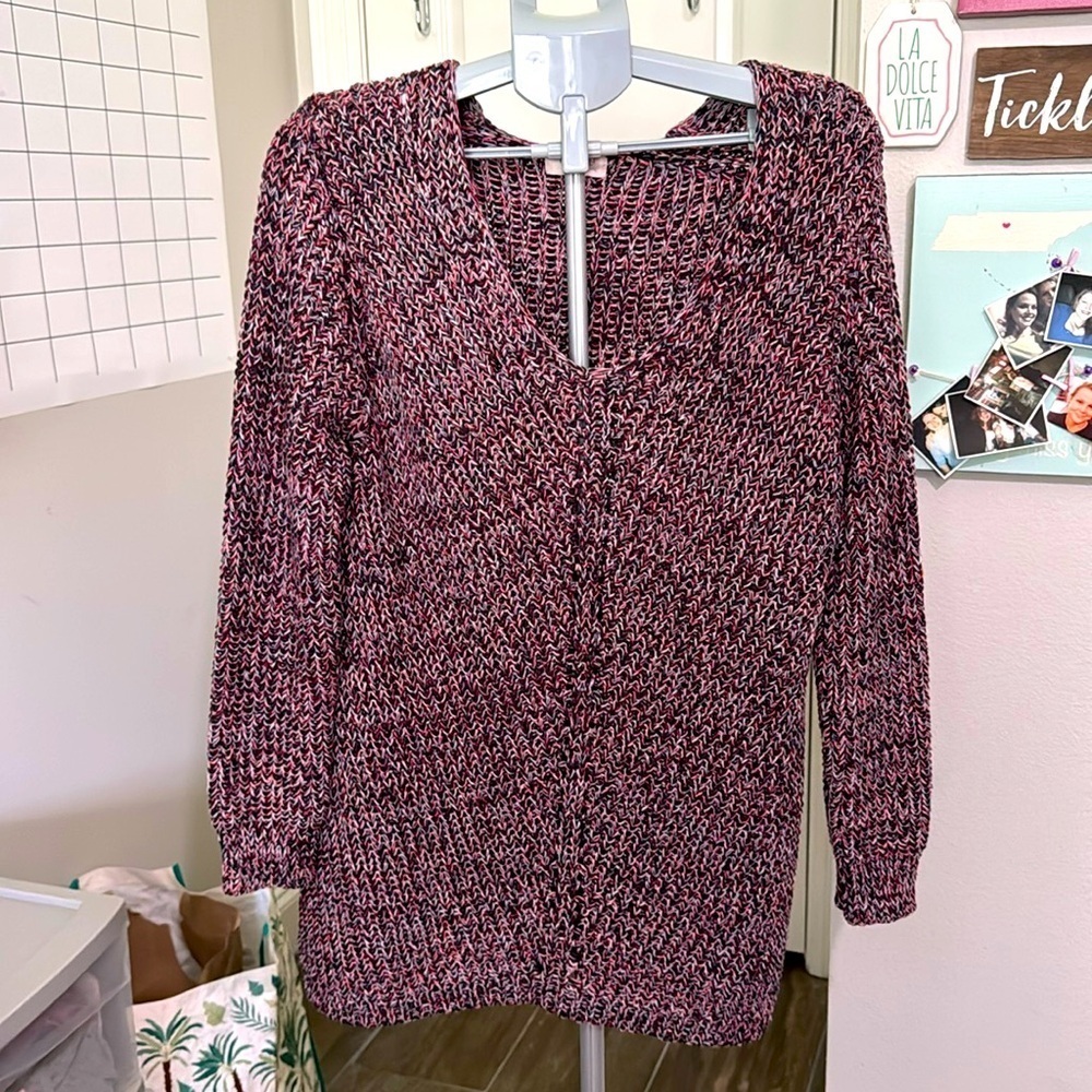 UMGEE OVERSIZED SWEATER LONG SLEEVE V NECK BLACK RED WHITE NWOT